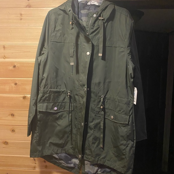 Women lightweight hooded jacket - Picture 4 of 8